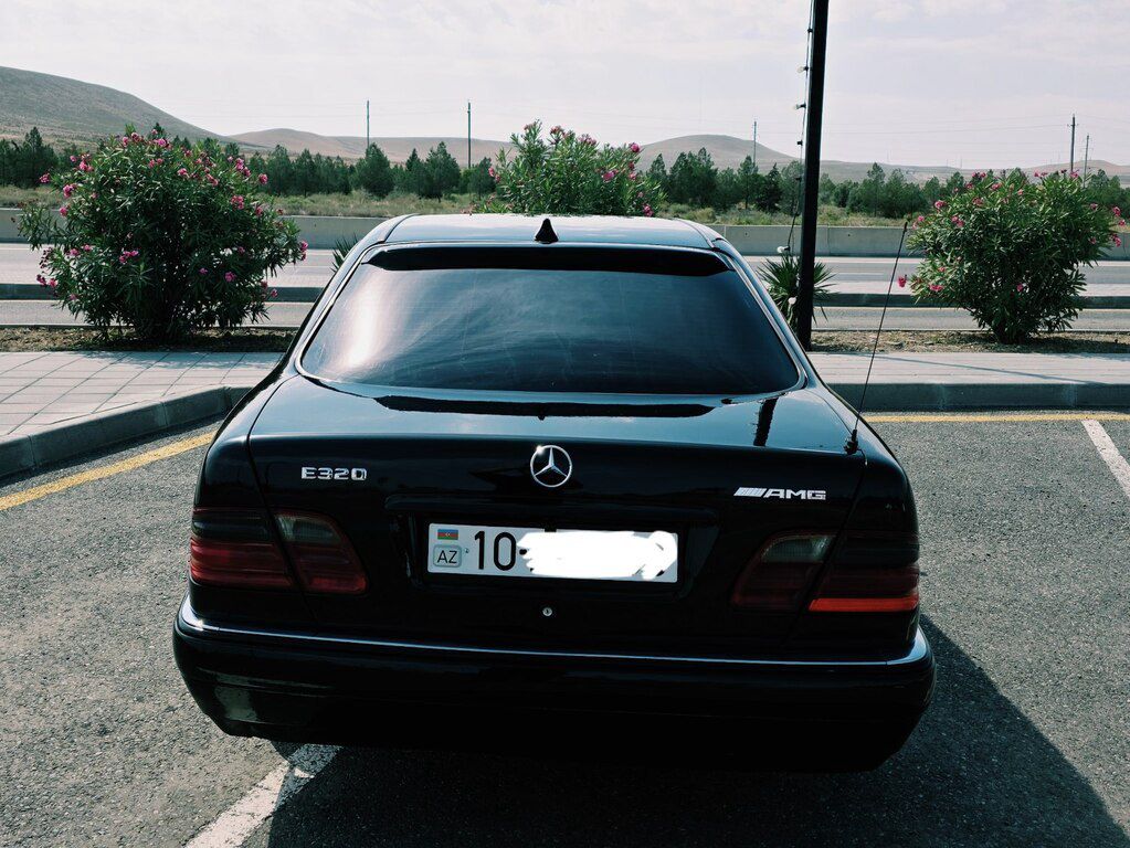Mercedes E 320, 3.2 L, 1998 il, 298 000 km — Avtomobillər, Bakı (4)