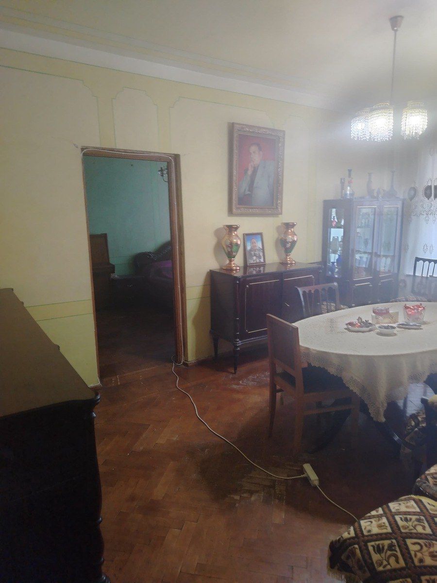 Satılır 5 otaqlı köhnə tikili 125 m² — Mənzil, Bakı (10)