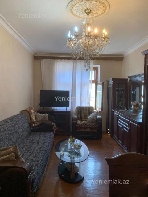 Satılır 3 otaqlı Bina evi menzil (Köhnə tikili), 60 m², Yasamal rayonu — Bakı