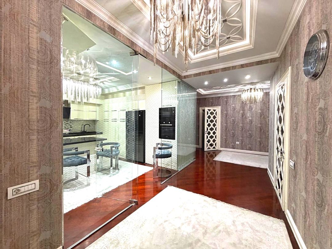 Satılır 4 otaqlı yeni tikili 225 m² — Mənzil, Bakı (10)