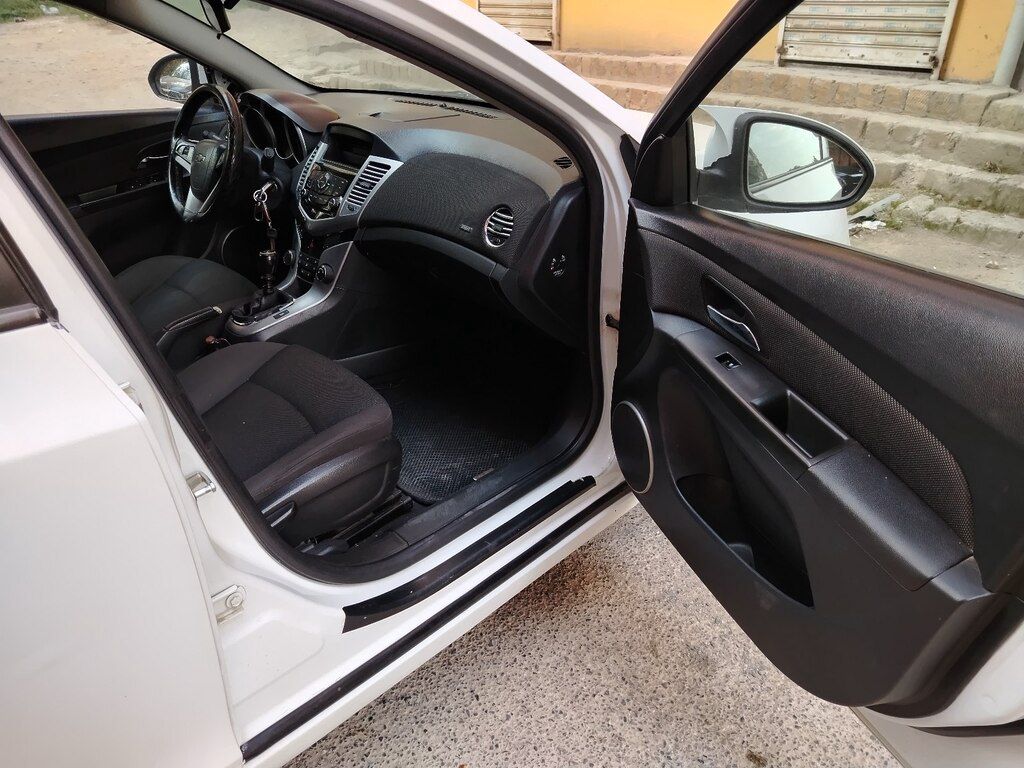 Chevrolet Cruze, 1.8 L, 2011 il, 313 000 km 77-FG-392 — Avtomobillər, Bakı (6)