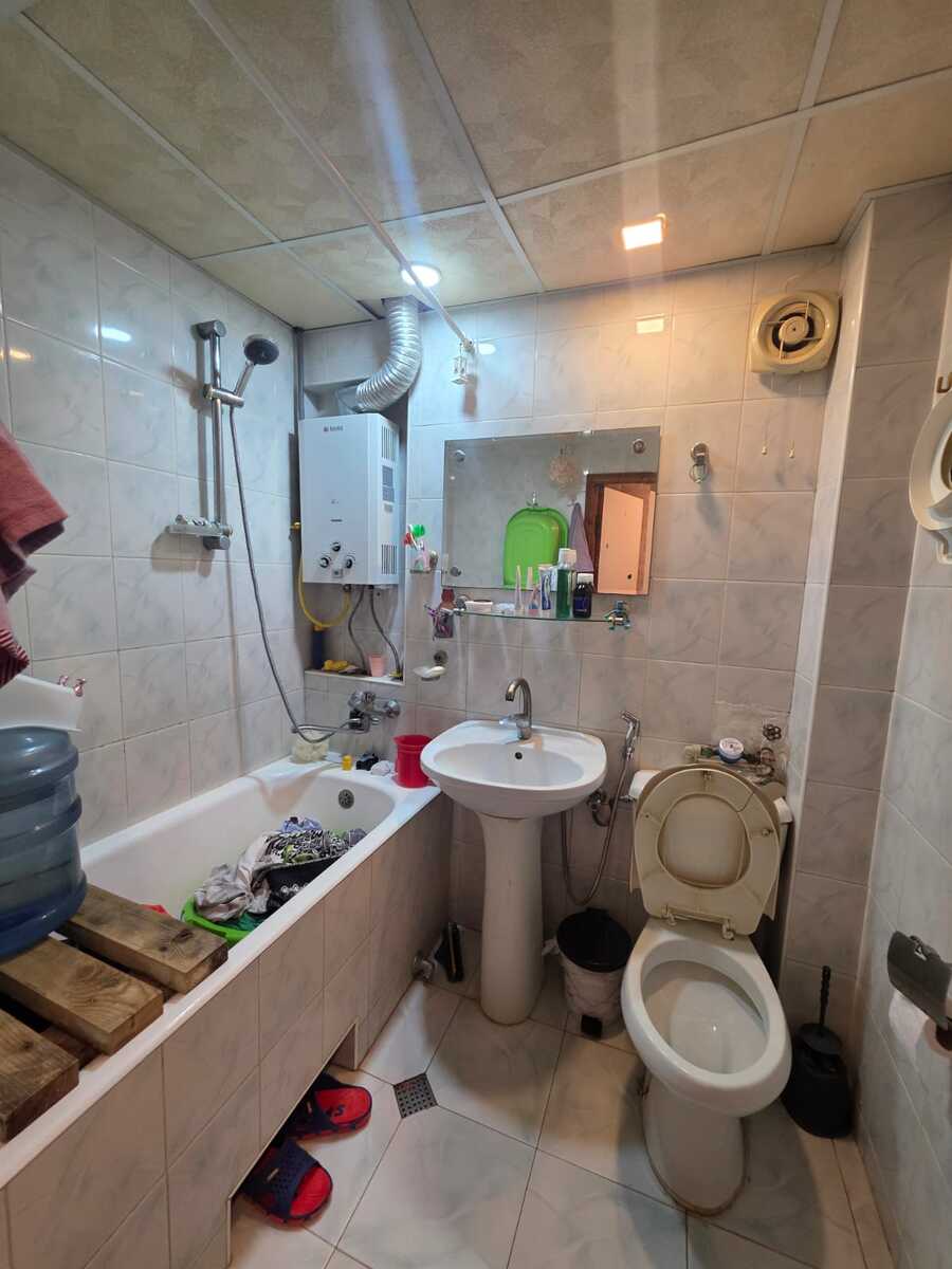 Satılır 3 otaqlı köhnə tikili 75 m² — Mənzil, Bakı (2)
