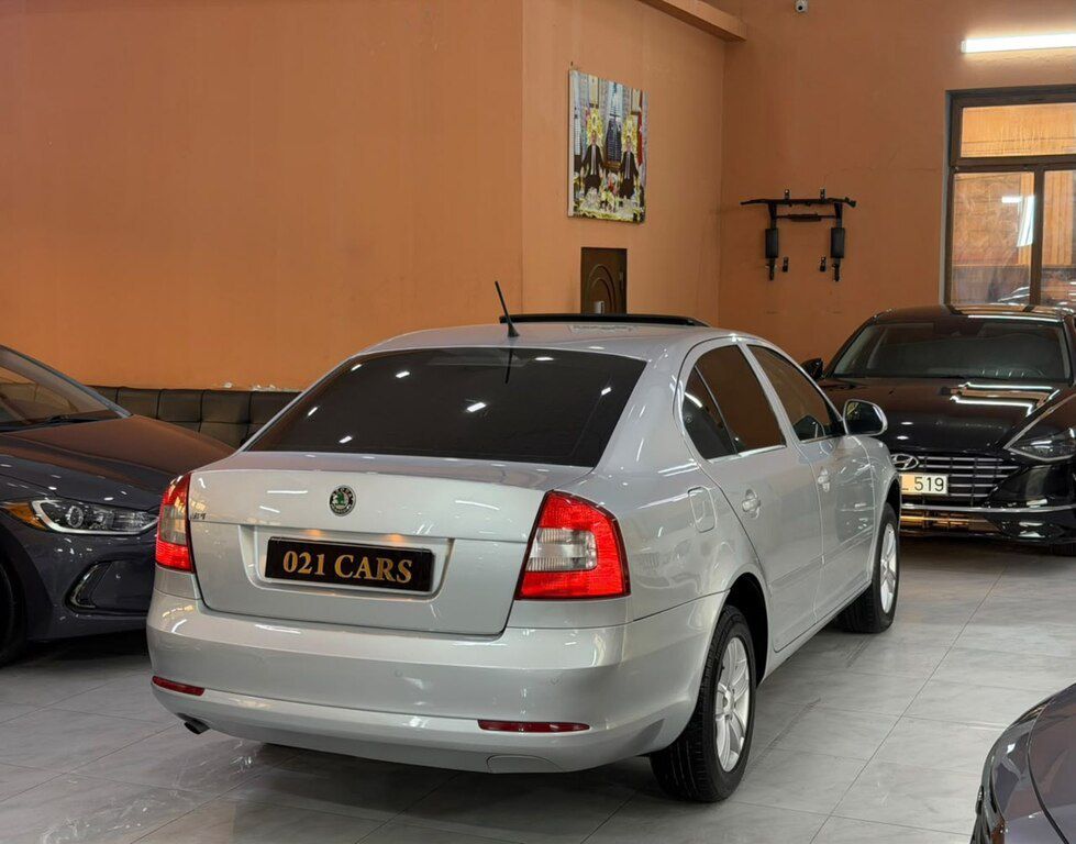 Skoda Octavia, 1.6 L, 2011 il, 199 123 km 88-DI-375 — Avtomobillər, Xırdalan (12)
