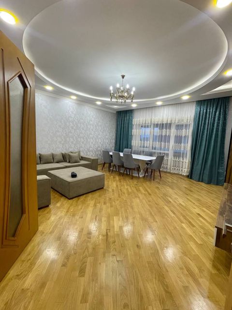 İcarəyə verilir 4 otaqlı yeni tikili 210 m² — Bakı
