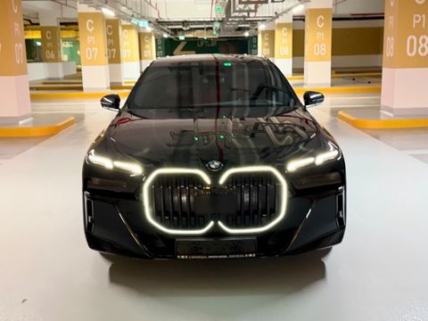 BMW 740, 3.0 L, 2022 il, 29 000 km — Bakı