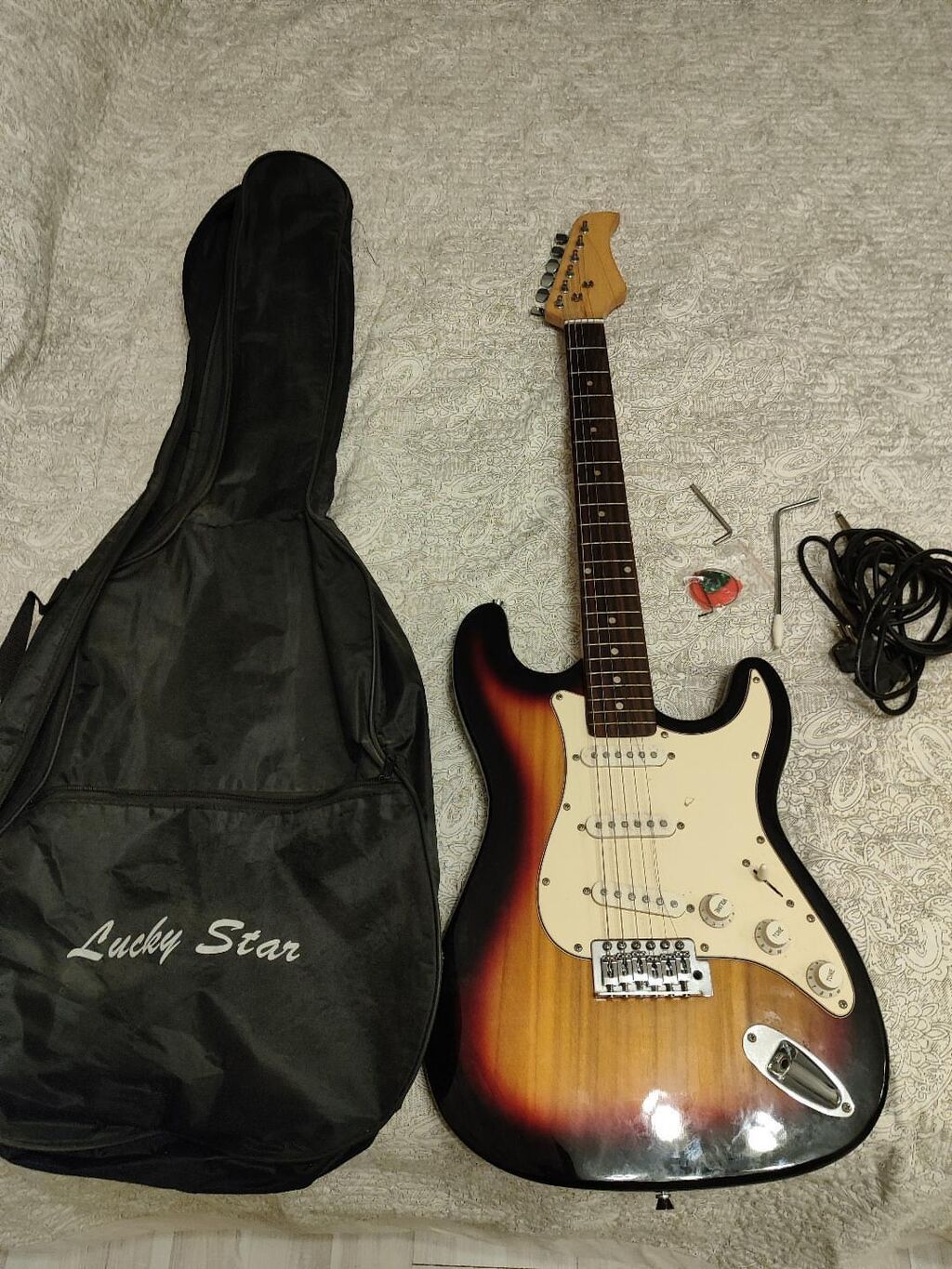 Elektron gitara, 6 sim, Yeni, Ünvandan götürmə — Gitarlar və digər simli alətlər, Digah (4)