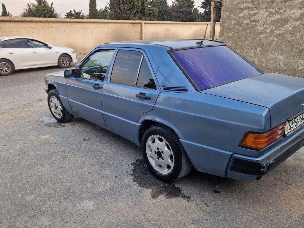 Mercedes 190, 2.0 L, 1990 il, 256 000 km 33-BX-542 — Avtomobillər, Bakı (5)