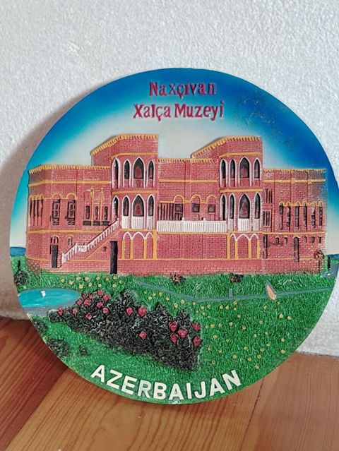 Suvenirlər — Xırdalan