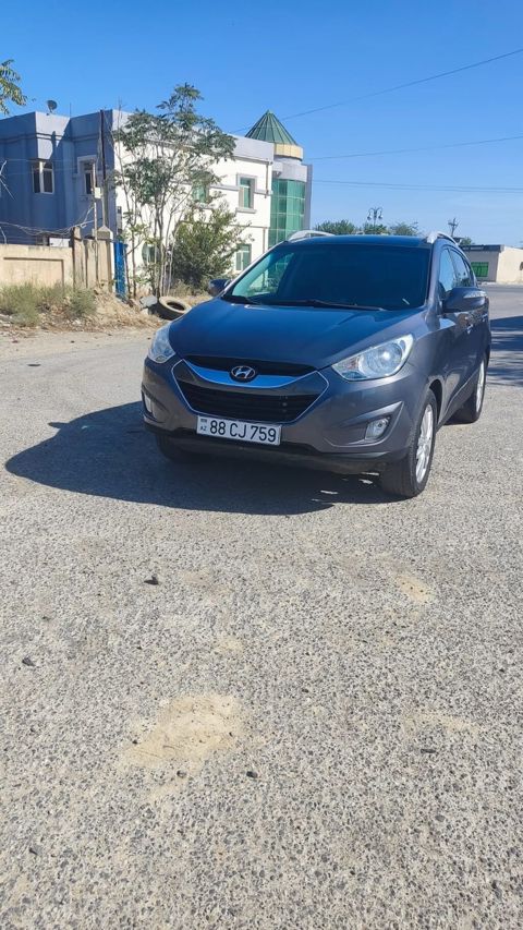Hyundai ix35 2010 tucson modeli satilir 2 turbo dizel avtomat polnu — Mehdiabad