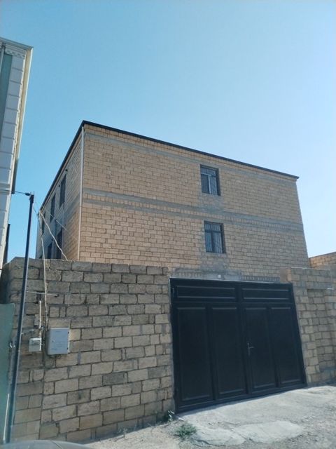 Satılır 15 otaqlı həyət evi/bağ evi 400 m² — Bakı