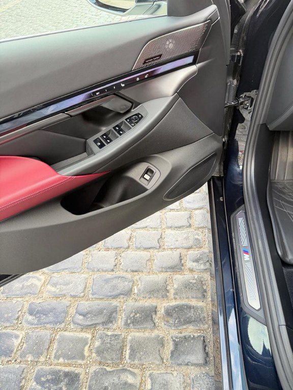 BMW i5, 81.2 kWh, 2025 il, 17 500 km — Avtomobillər, Bakı (6)