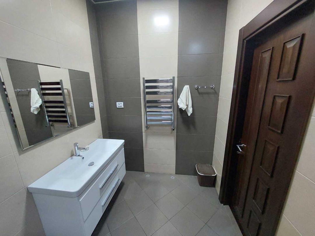 İcarəyə verilir 4 otaqlı yeni tikili 192 m² — Mənzil, Bakı (9)