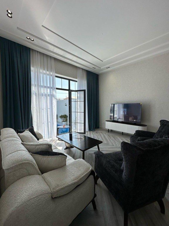 İcarəyə verilir 4 otaqlı həyət evi/bağ evi 240 m² — Ev, villa, Bakı (9)