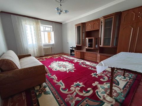Satılır 2 otaqlı köhnə tikili 60 m² — Bakı