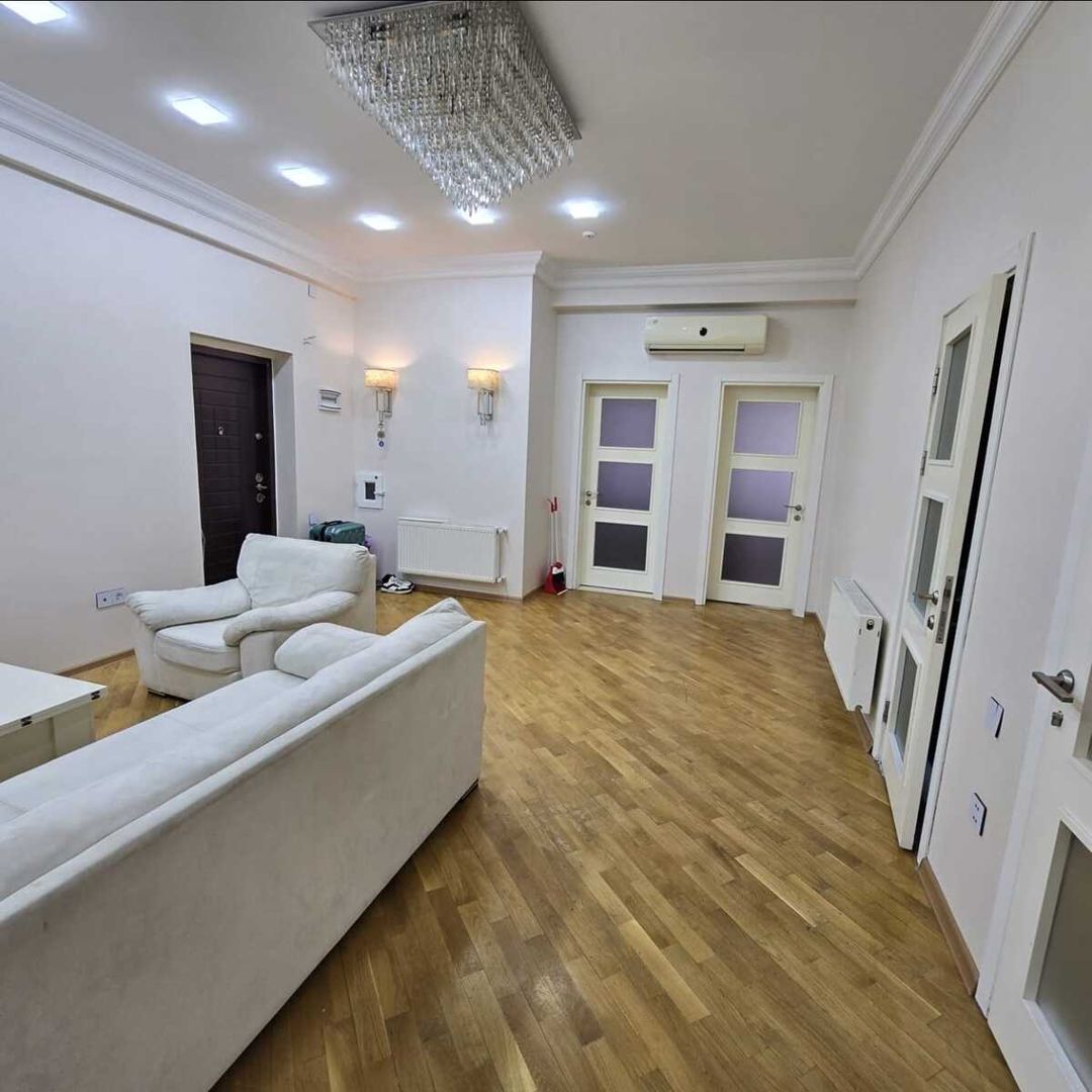 Satılır 4 otaqlı yeni tikili 120 m² — Mənzil, Bakı (2)