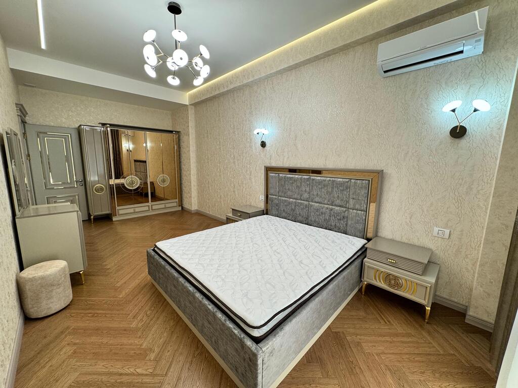 İcarəyə verilir 4 otaqlı yeni tikili 250 m² — Mənzil, Bakı (10)