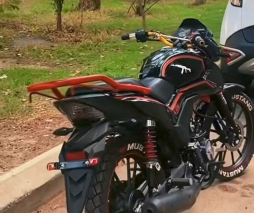 Motosiklet – şəhər və qısa məsafələr üçün praktik, idman üslublu — Motosikletlər, Bakı (2)