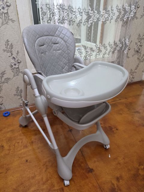 Uşaq üçün yemək stulu və oyun maneyi (playpen) dəsti Yemək stulu — Bakı
