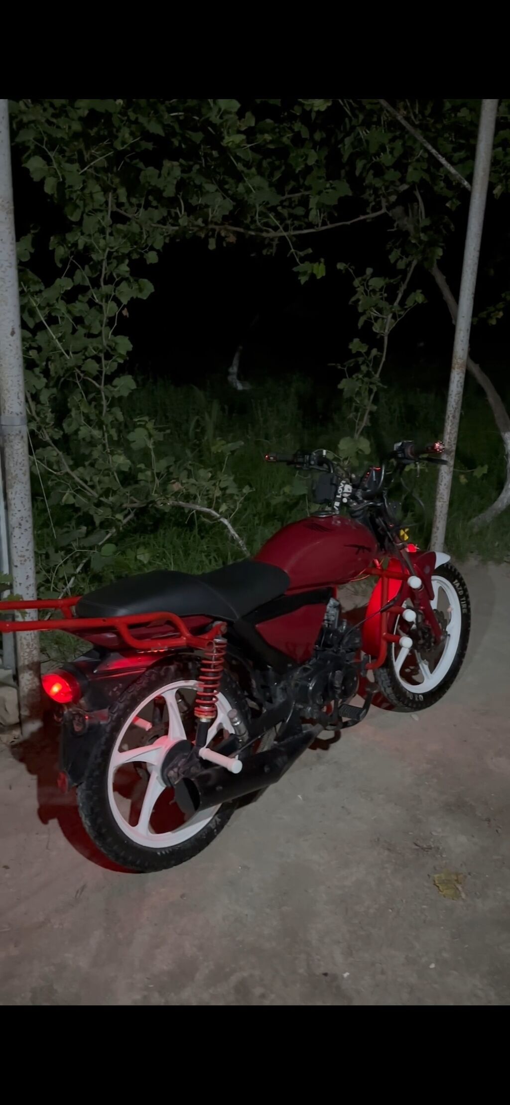 Əvəlla salam Allah alanada satanada xeyir versin satılır nöqtə — Motosikletlər, Sabirabad (2)