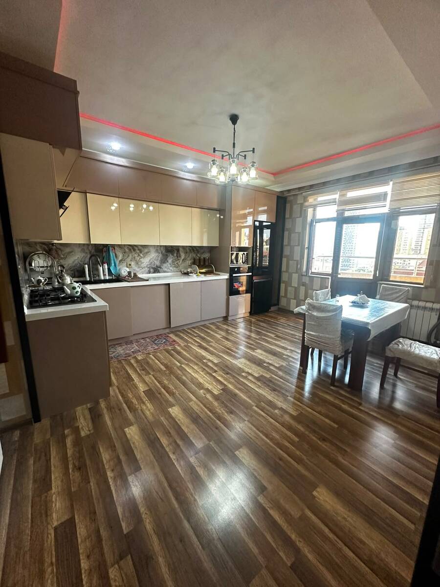 Satılır 3 otaqlı yeni tikili 140 m² — Mənzil, Bakı (3)