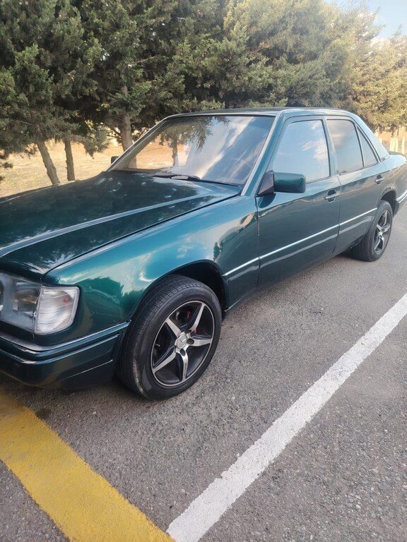 Mercedes 220 E, 2.2 L, 1995 il, 457 000 km 10-LB-526 — Avtomobillər, Bakı (2)