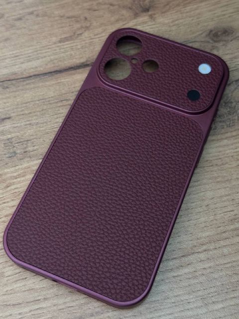 Apple iPhone 17 to 18 Pro Burgundy arxalığı — Bakı