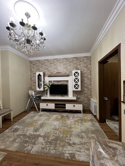 Satılır 4 otaqlı yeni tikili 180 m² — Bakı