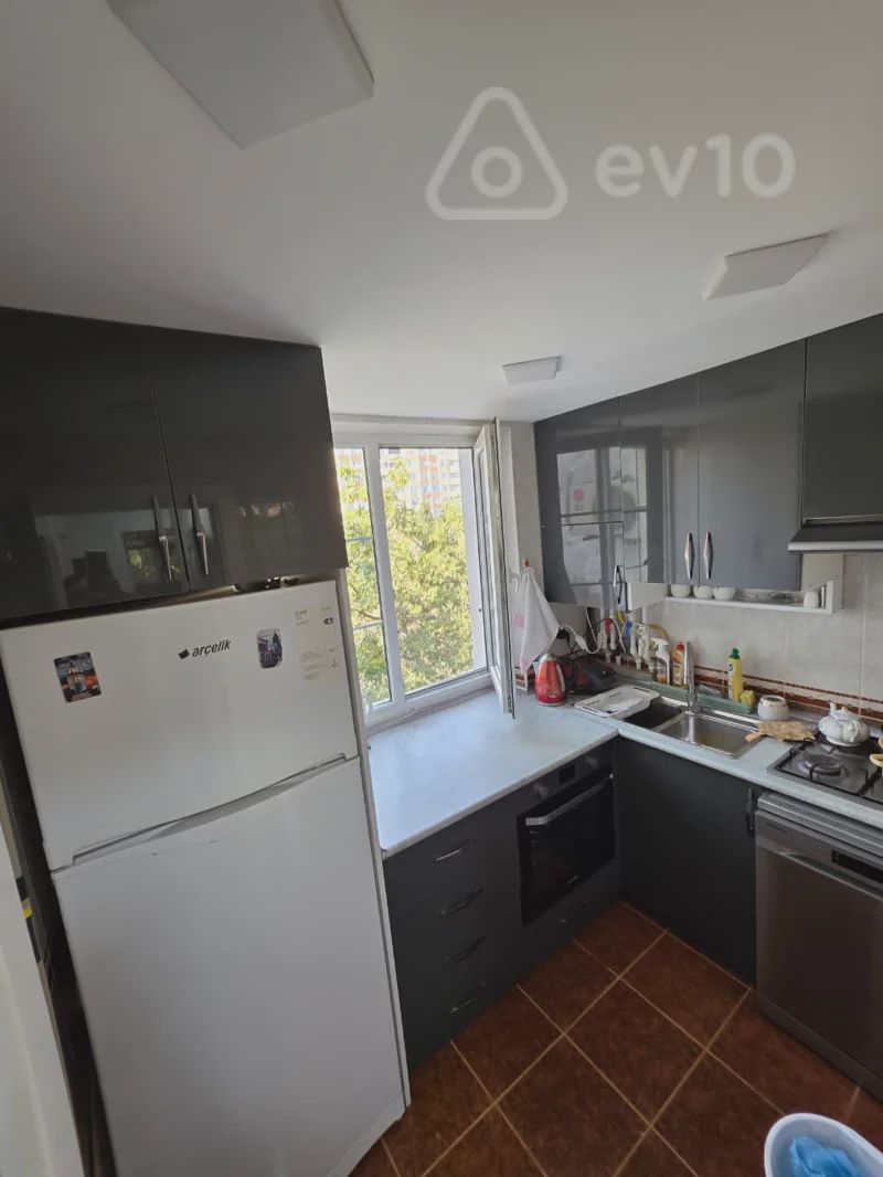 For sale: 3-room apartment (old building), 75 m² — Mənzil, Bakı (8)