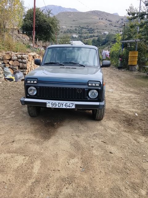 Lada (VAZ) Niva, 1.7 L, 2020 il, 90 543 km — Lerik