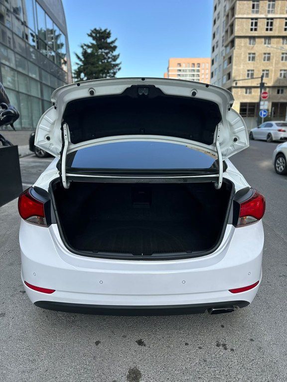 Hyundai Avante, 1.6 L, 2014 il, 244 880 km — Avtomobillər, Bakı (8)