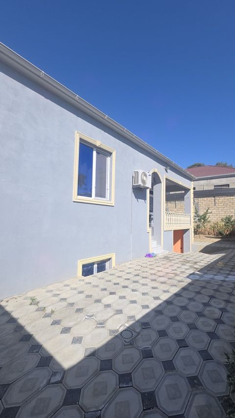 Satılır 4 otaqlı həyət evi/bağ evi 160 m² — Bakı