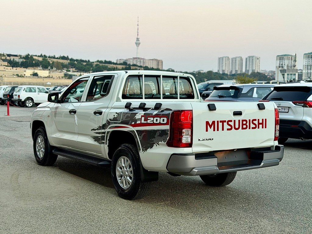 Mitsubishi L200, 2.4 L, 2026 il, yeni — Avtomobillər, Bakı (7)