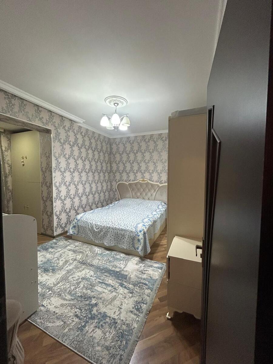 Satılır 2 otaqlı köhnə tikili 68 m² — Mənzil, Bakı (7)