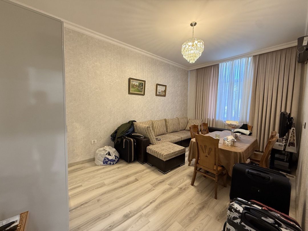 Satılır 2 otaqlı köhnə tikili 60 m² — Mənzil, Bakı (3)