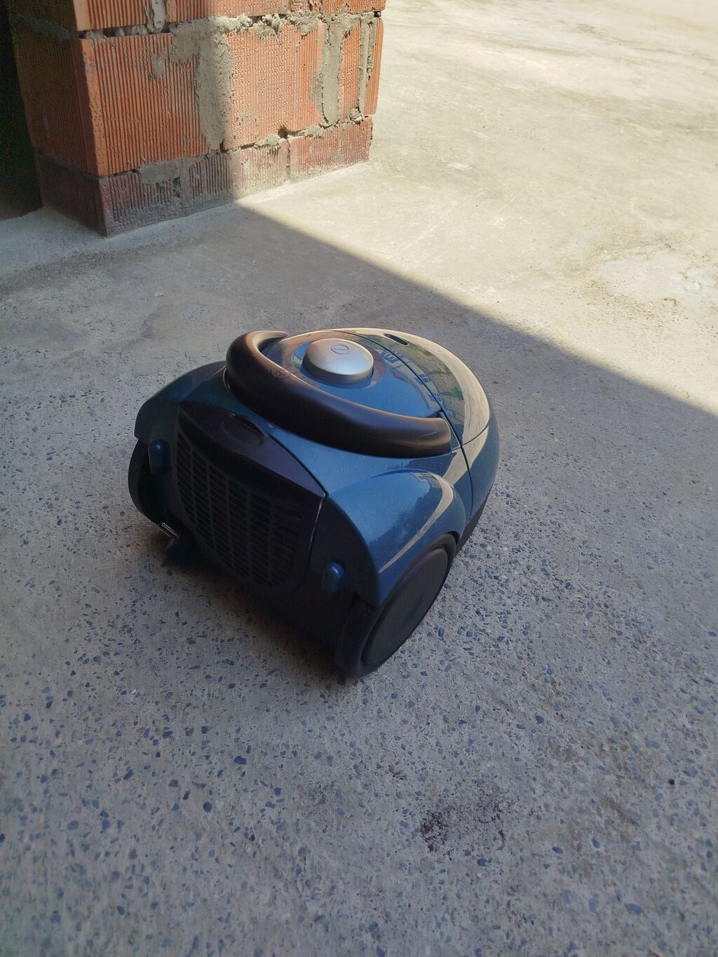 Hyundai tozsoran – 1500W - Güc: 1500W (korpus üzərində qeyd olunub) — Tozsoran, Bakı (3)