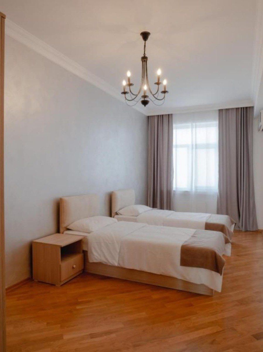 Satılır 4 otaqlı yeni tikili 135 m² — Mənzil, Bakı (12)