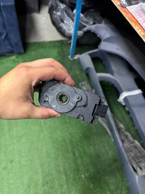 BMW G30 jalüz mühərriki — Bakı