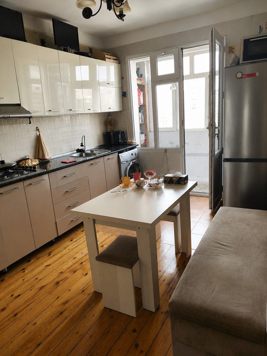 Satılır 2 otaqlı köhnə tikili 70 m² — Mənzil, Bakı (2)