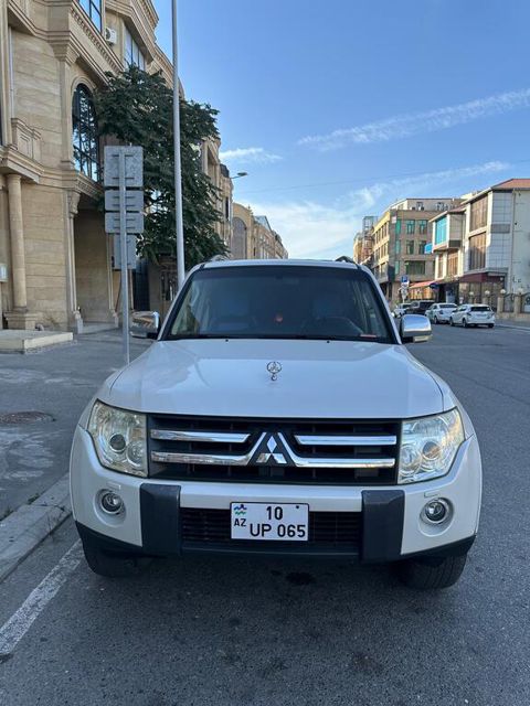 Mitsubishi Pajero, 3.0 L, 2008 il, 241 000 km — Bakı