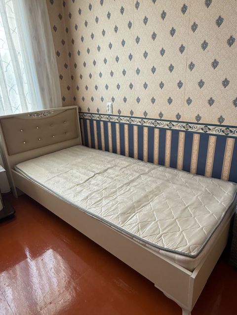 Çarpayı satılır 100 azn.Matrası var.Ünvan:Xətai ray/3102'svnc — Bakı