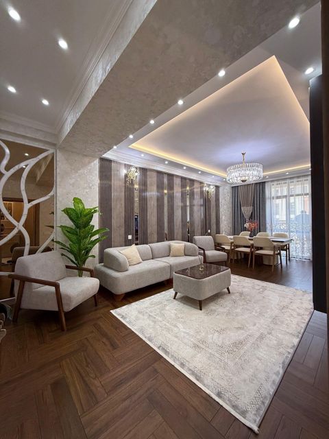 Satılır 3 otaqlı yeni tikili 130 m² — Bakı
