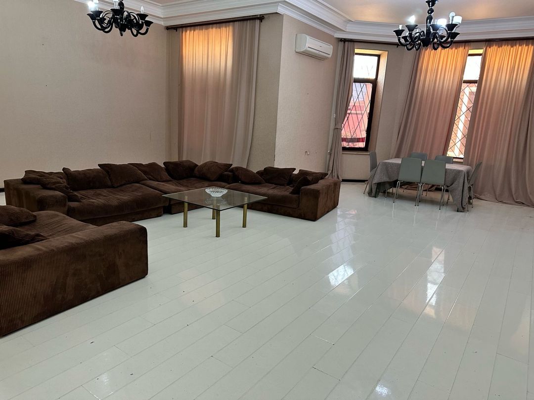 Satılır 5 otaqlı həyət evi/bağ evi 800 m² — Ev, villa, Bakı (7)