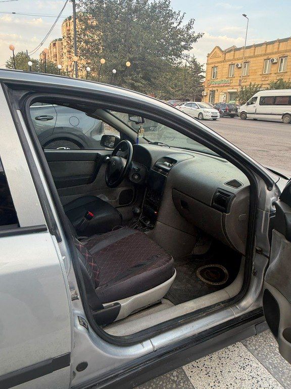 Opel Astra, 1.8 L, 2000 il, 350 000 km 88-CL-405 — Avtomobillər, Bakı (6)