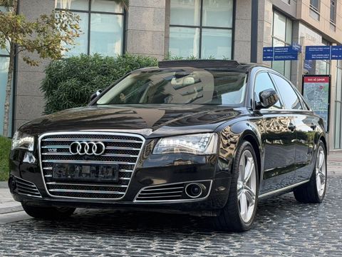 Audi A8, 4.2 L, 2011 il, 220 000 km — Bakı
