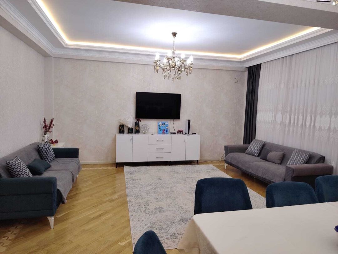 Satılır 4 otaqlı yeni tikili 190 m² — Mənzil, Bakı