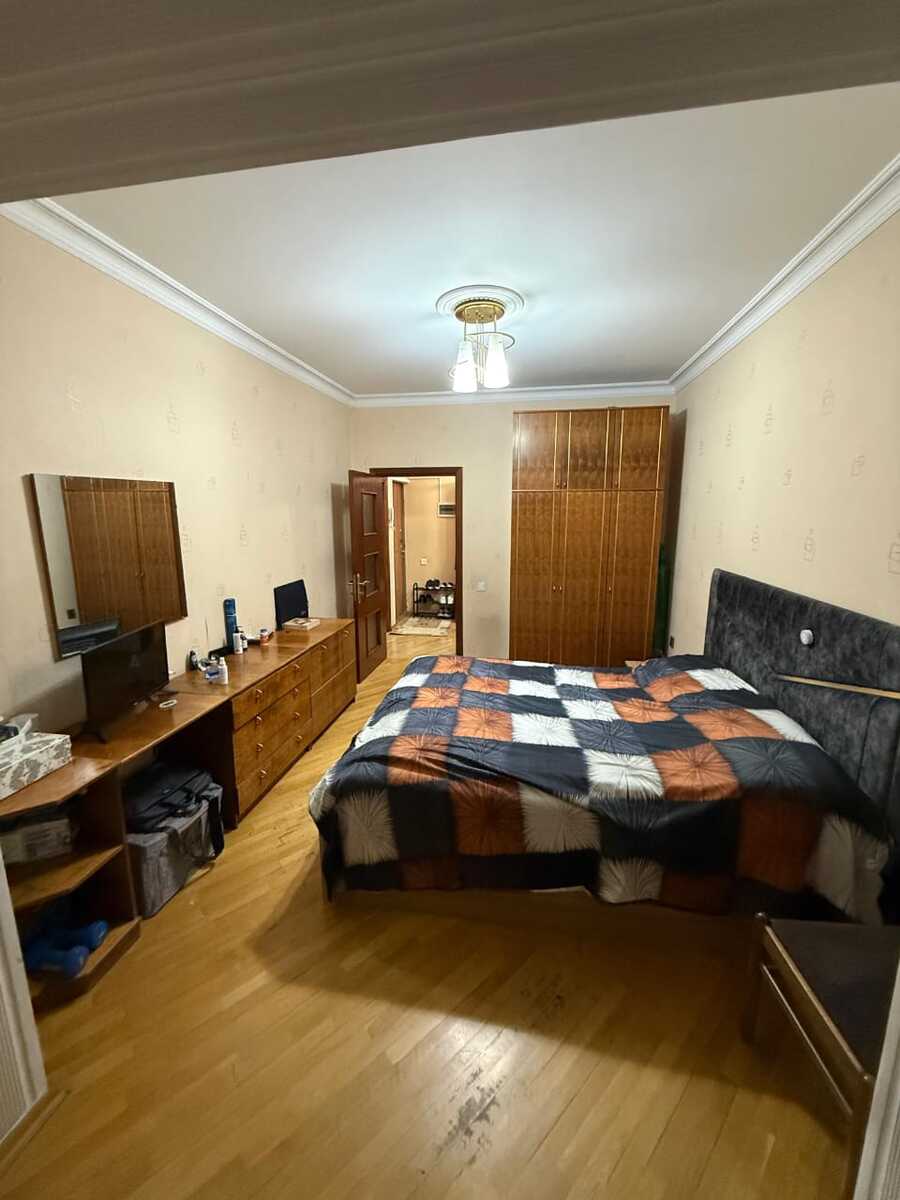 Satılır 4 otaqlı köhnə tikili 105 m² — Mənzil, Bakı (12)