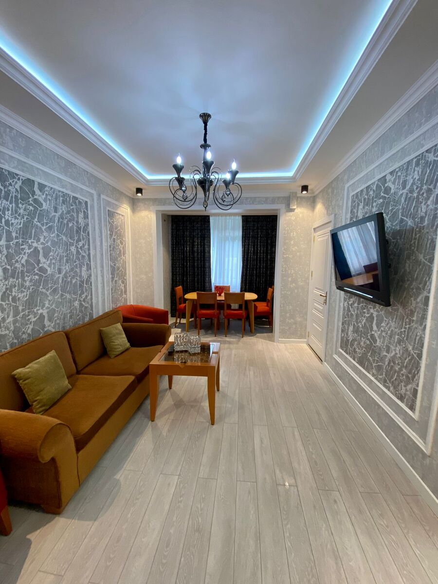Satılır 2 otaqlı köhnə tikili 56 m² — Mənzil, Bakı (3)