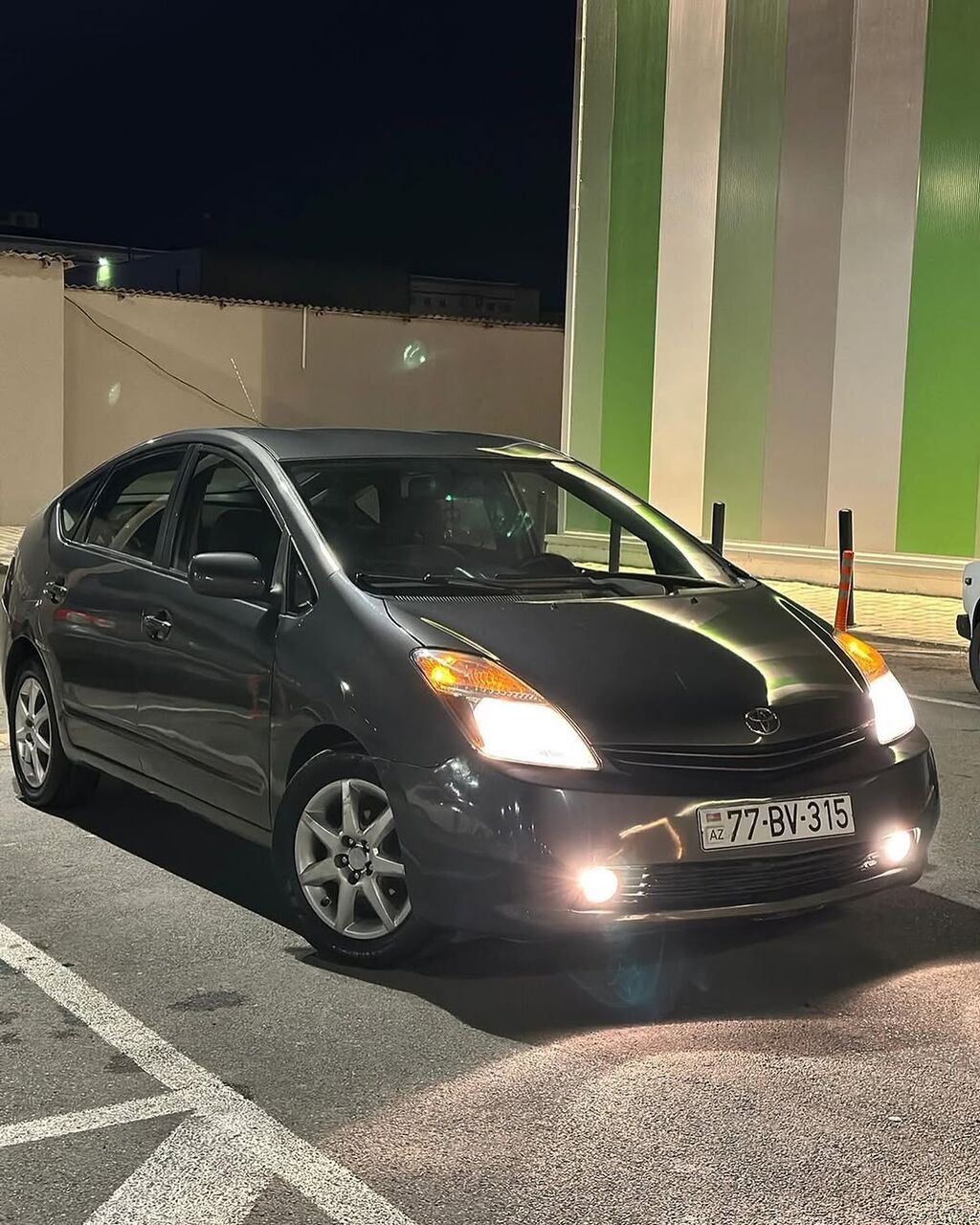Toyota Prius (2-ci nəsil) hibrid hetçbek - Rəng: tünd boz/metalik 77-BV-315 — Avtomobillər, Masazır (8)