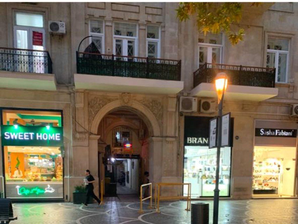 Satılır 3 otaqlı köhnə tikili 110 m² — Mənzil, Bakı (2)