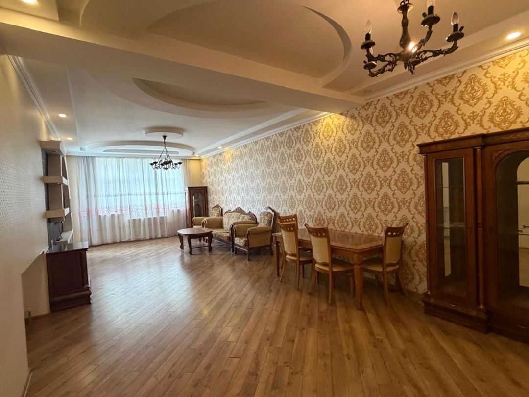 Satılır 3 otaqlı yeni tikili 150 m² — Mənzil, Bakı (2)